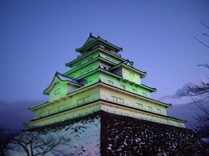 近藤勇の墓があると伝えられる会津若松の鶴ヶ城
