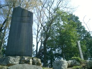 浅井長政の小谷城址の石碑
