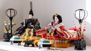 雛人形の男雛と女雛